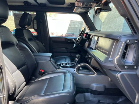 Used 2025 Ford Bronco Badlands AWD/4WD image 27