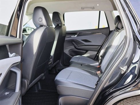New 2026 Volkswagen Tiguan SE AWD/4WD image 15