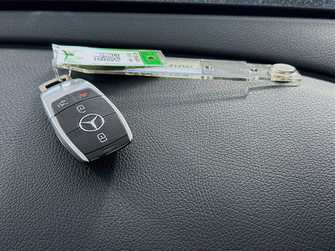 Used 2023 Mercedes-Benz E 350 Sedan image 33