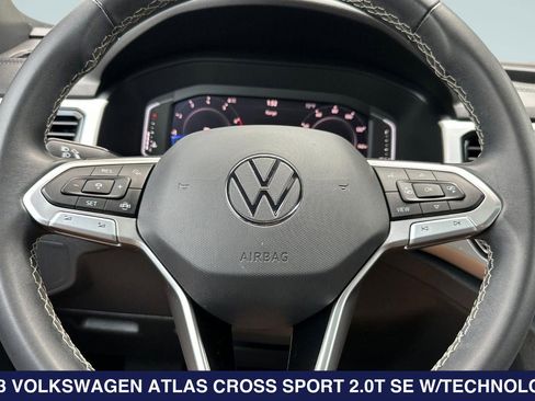 Used 2023 Volkswagen Atlas Cross Sport SE w/ Panoramic Sunroof Package FWD image 23