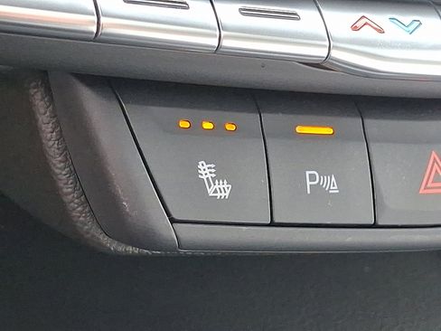 Certified 2023 Cadillac XT4 Luxury w/ Cold Weather Package image 26