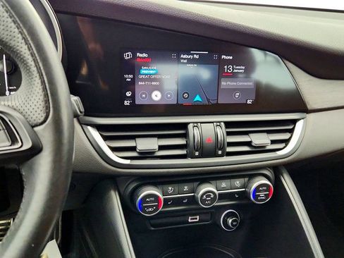 Used 2022 Alfa Romeo Giulia Ti image 18