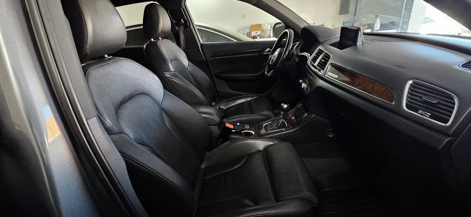 Used 2017 Audi Q3 2.0T Premium Plus w/ Premium Plus Package AWD/4WD image 16