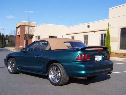Used 1998 Ford Mustang GT image 4