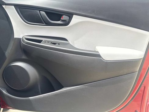 Used 2023 Hyundai Kona SEL FWD image 18