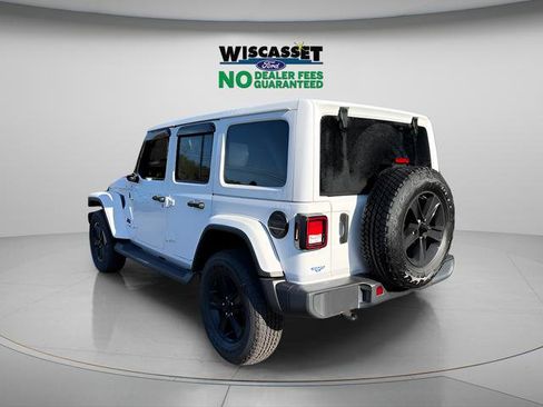 Used 2021 Jeep Wrangler Unlimited Sahara AWD/4WD image 21