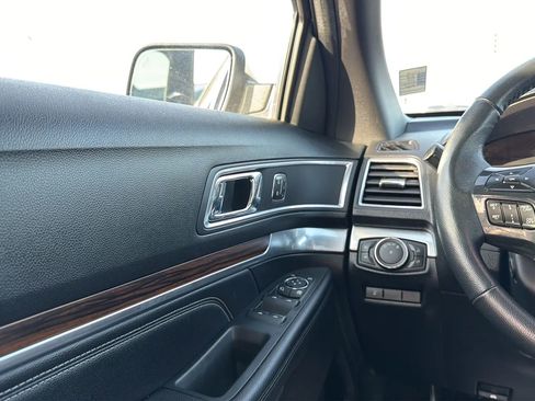 Used 2018 Ford Explorer Limited w/ Equipment Group 301A image 66