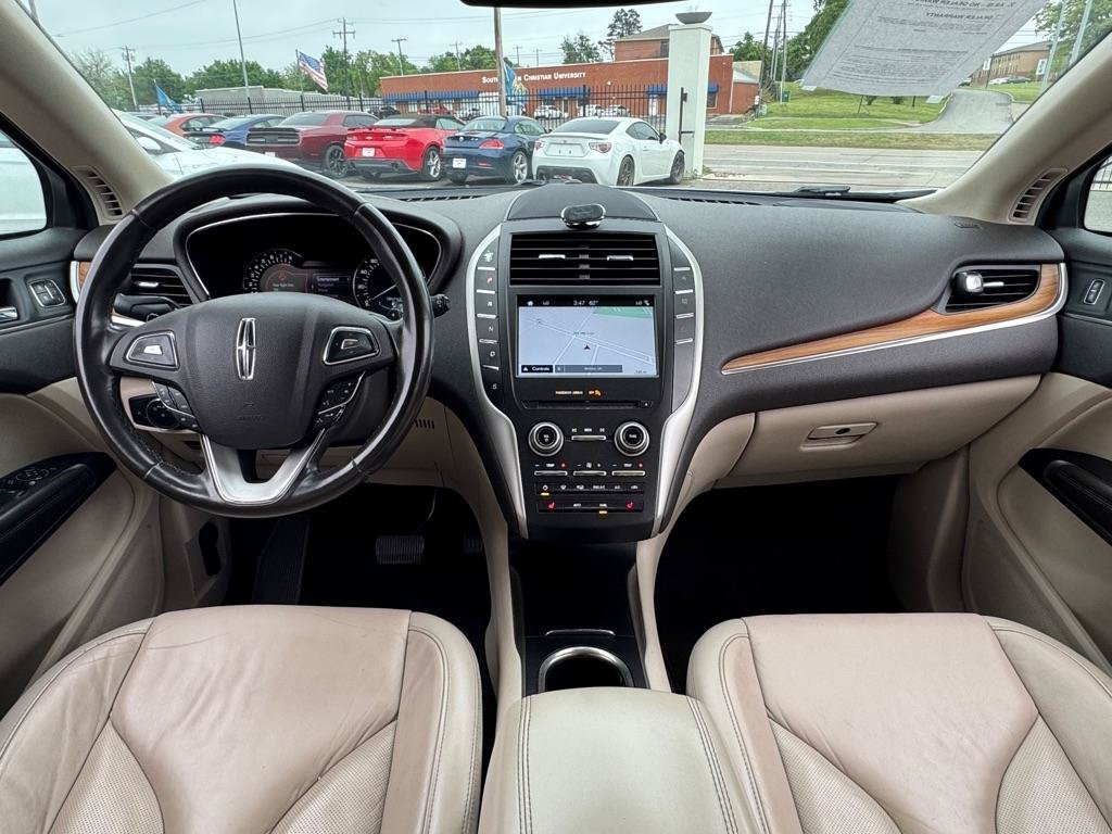 Used 2017 Lincoln MKC Select w/ Select Plus Package FWD image 10