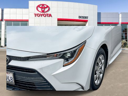 Certified 2025 Toyota Corolla LE image 5