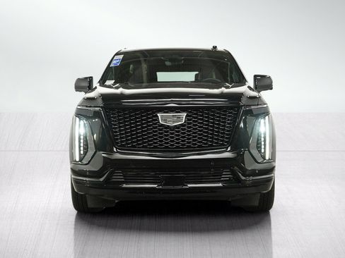 Used 2025 Cadillac Escalade Sport Platinum AWD/4WD image 8
