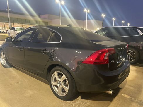 Used 2013 Volvo S60 T5 image 6