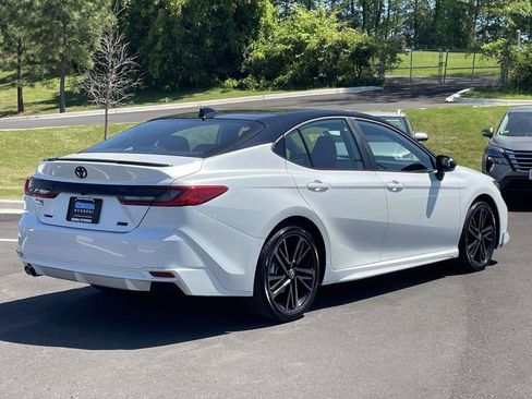 Used 2025 Toyota Camry XSE FWD image 3