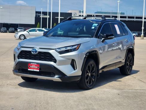 Certified 2024 Toyota RAV4 XSE AWD/4WD image 3