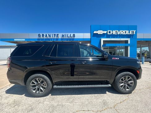 Used 2023 Chevrolet Tahoe Z71 w/ Luxury Package AWD/4WD image 16