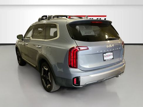 Used 2025 Kia Telluride S AWD/4WD image 5