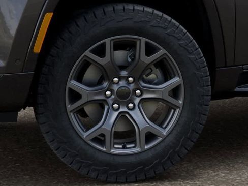 New 2026 Jeep Grand Wagoneer 4WD image 8