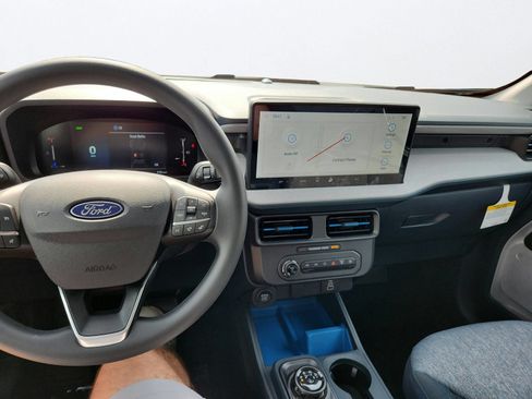 New 2026 Ford Maverick XLT FWD image 18