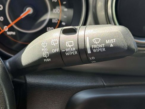Used 2023 Jeep Wrangler Unlimited Sahara AWD/4WD image 28
