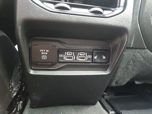 Used 2022 Jeep Grand Cherokee Limited 4xe w/ Luxury Tech Group II image 33