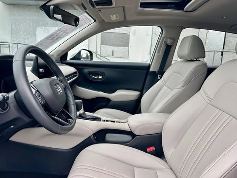 Used 2025 Honda HR-V EX-L image 10