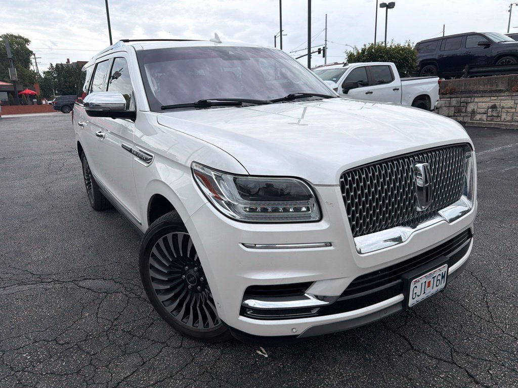 Used 2018 Lincoln Navigator Black Label w/ Cargo Package AWD/4WD image 4