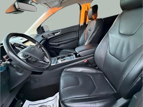 Used 2019 Ford Edge Titanium image 13