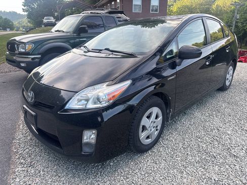 Used 2010 Toyota Prius One FWD image 2