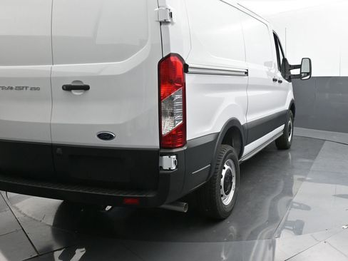 New 2025 Ford Transit 250 Low Roof image 5