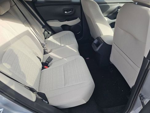 New 2026 Honda HR-V LX image 5