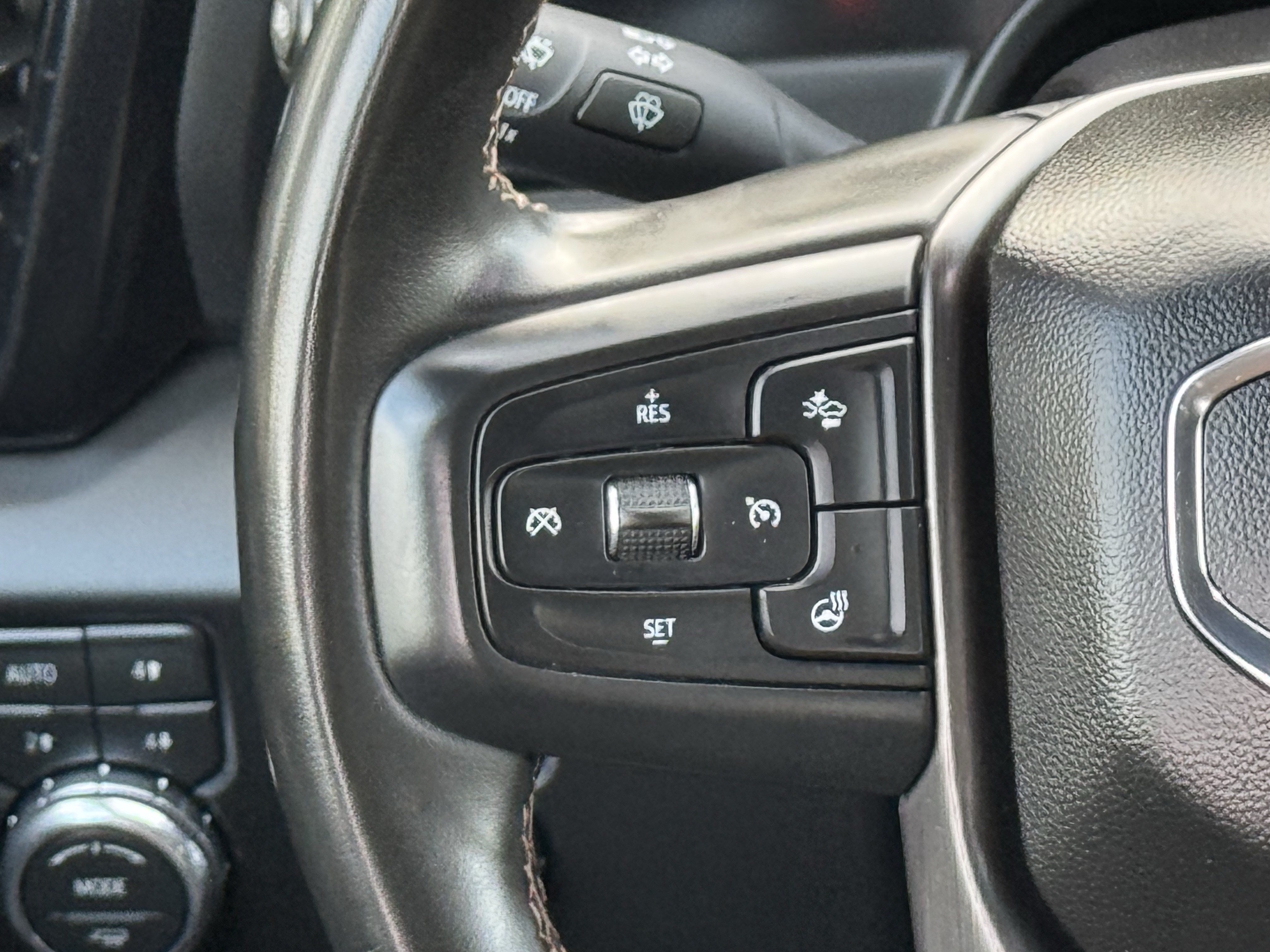 Used 2026 GMC Sierra 2500 AT4 AWD/4WD image 12