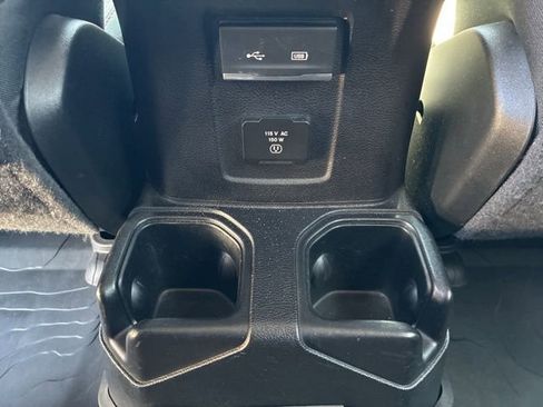 Used 2018 Jeep Wrangler Unlimited Rubicon AWD/4WD image 24