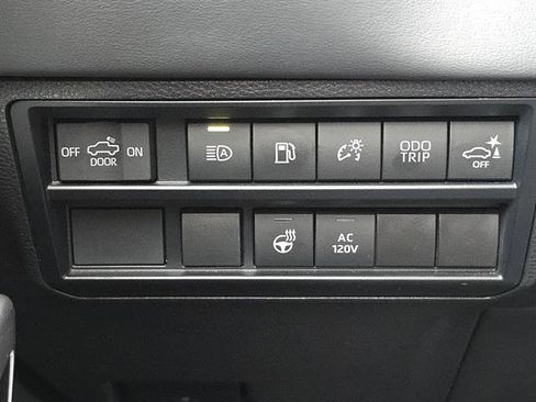 Used 2024 Toyota Tundra Platinum image 15