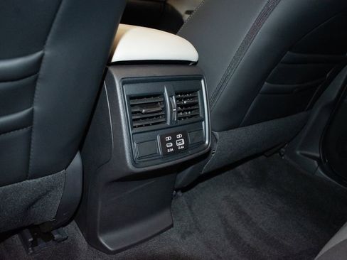 Used 2026 Subaru Forester Premium AWD/4WD image 23