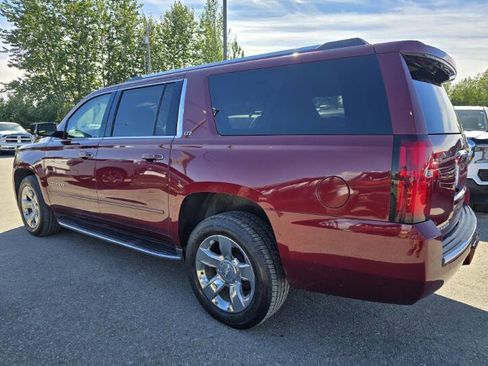 Used 2016 Chevrolet Suburban LTZ image 16