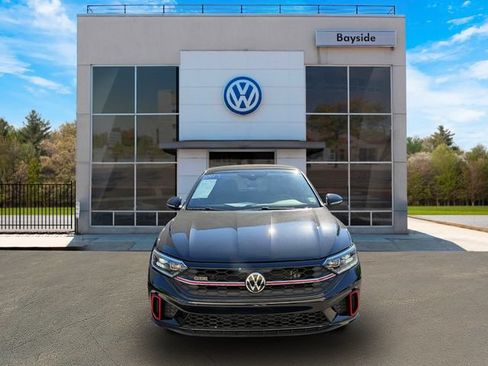 Certified 2022 Volkswagen Jetta GLI Autobahn w/ GLI Black Package FWD image 2