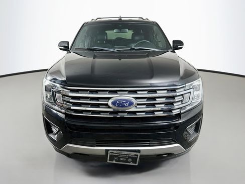 Used 2018 Ford Expedition XLT w/ Equipment Group 202A AWD/4WD image 2
