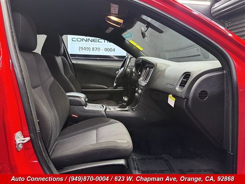 Used 2022 Dodge Charger SXT RWD image 7