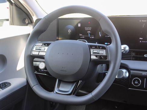 Used 2025 Hyundai Ioniq 5 SEL image 16