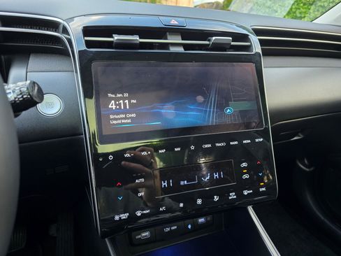 Used 2022 Hyundai Tucson Limited image 28