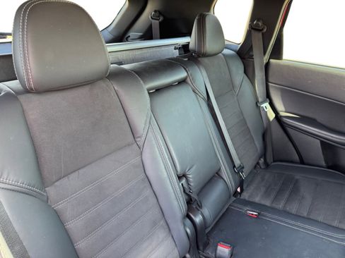 Used 2023 Mitsubishi Outlander SE Black Edition image 18