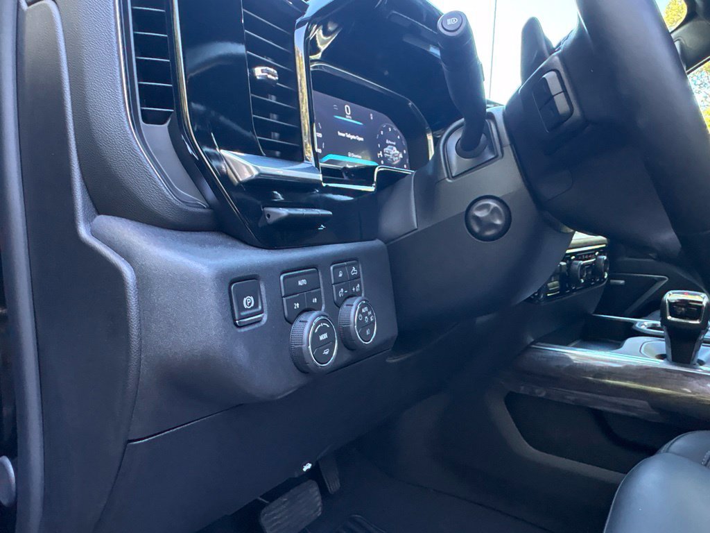 Used 2026 Chevrolet Silverado 1500 LTZ w/ Technology Package AWD/4WD image 16