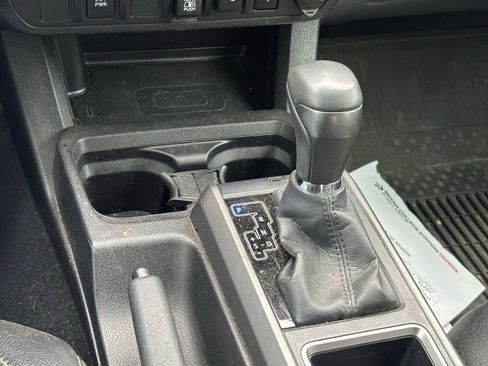 Used 2023 Toyota Tacoma TRD Off-Road AWD/4WD image 13