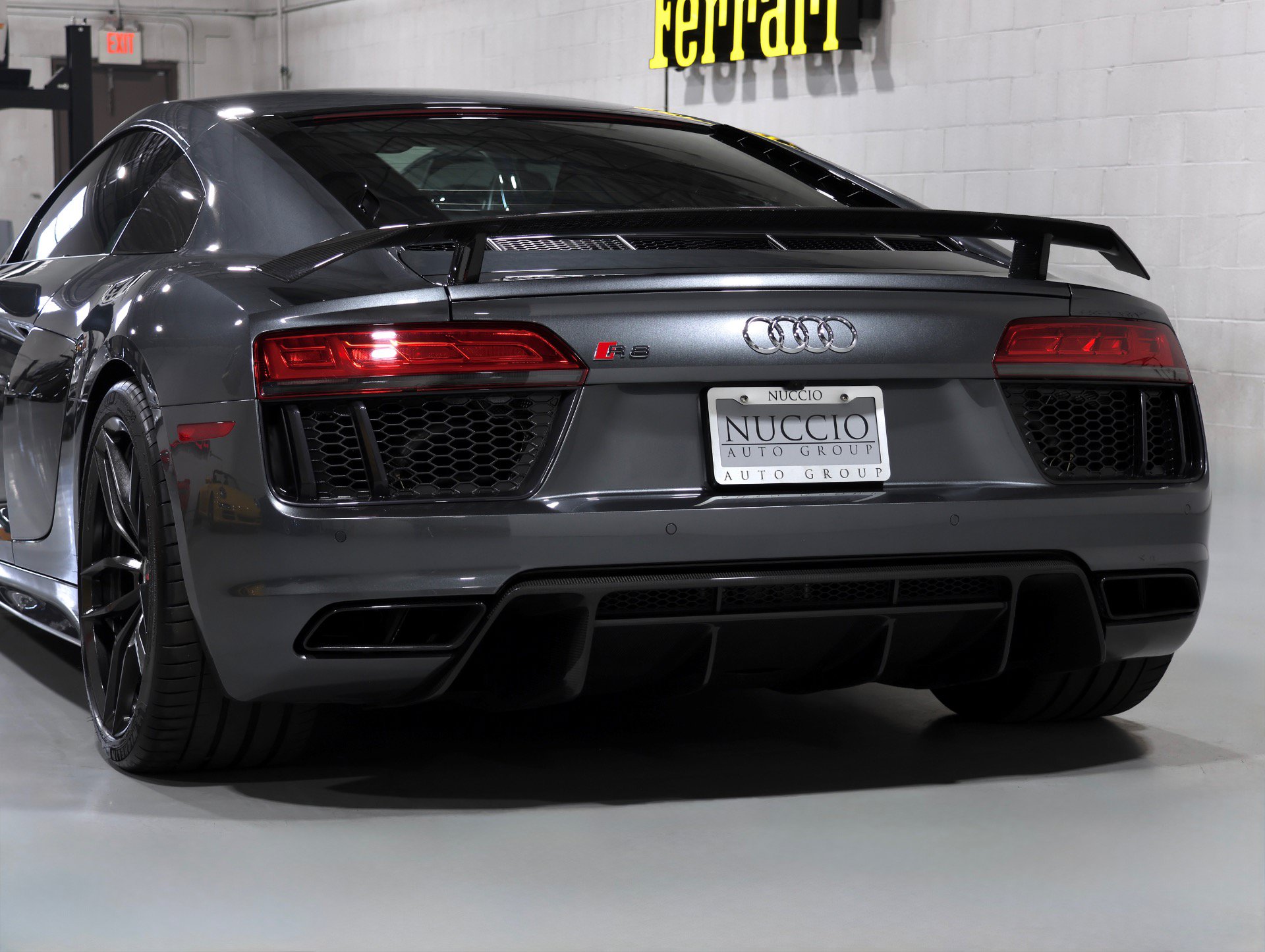 Used 2017 Audi R8 V10 plus AWD/4WD image 23