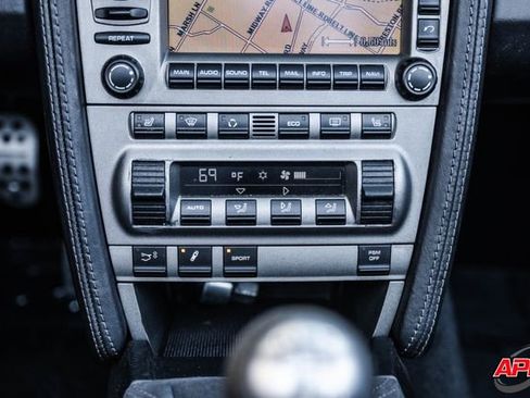 Used 2005 Porsche 911 Carrera S image 18
