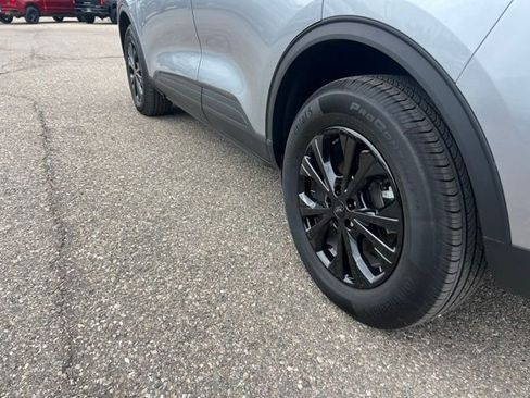 Certified 2024 Ford Escape Active AWD/4WD image 27