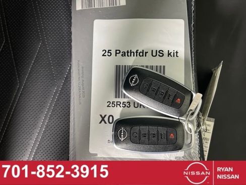 New 2025 Nissan Pathfinder Platinum w/ Cargo Package image 16