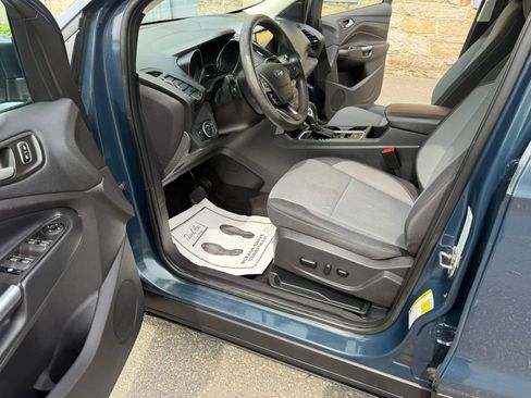 Used 2019 Ford Escape SE AWD/4WD image 28