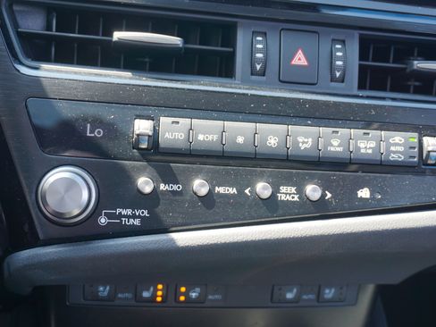 Used 2023 Lexus ES 350 w/ Premium Package image 13