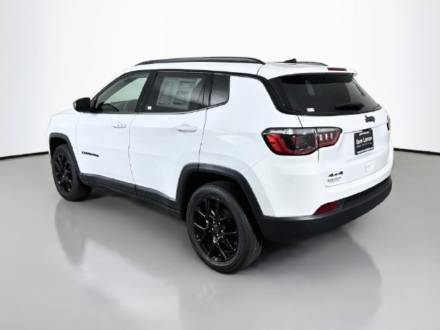 New 2026 Jeep Compass Latitude AWD/4WD image 5