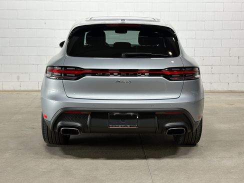 Certified 2026 Porsche Macan AWD/4WD image 8